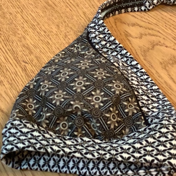 ATHLETA bikini top cool pattern brown black size S pretty artwork on this top 🐝 - Picture 2 of 8